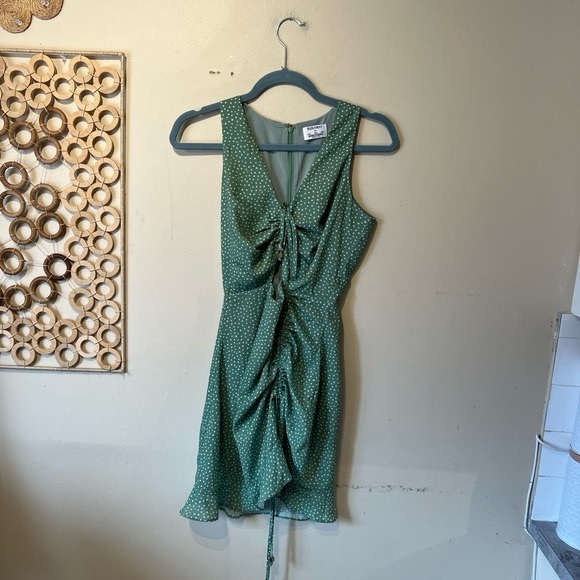 Runaway designed in Australia size xs front folded design - Picture 2 of 7